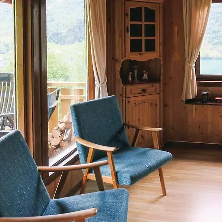 Stunning In With Kitchen בית נופש