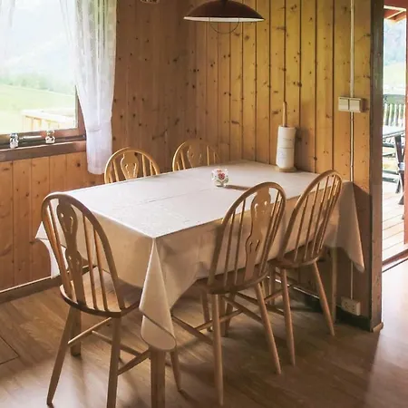 Stunning In With Kitchen אולדן